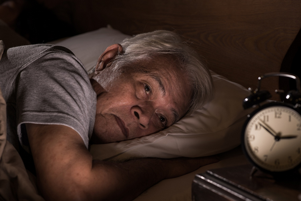 توصیه مرکز کنترل و پیشگیری از بیماری آمریکا برای بهداشت خواب بزگسالان مسن