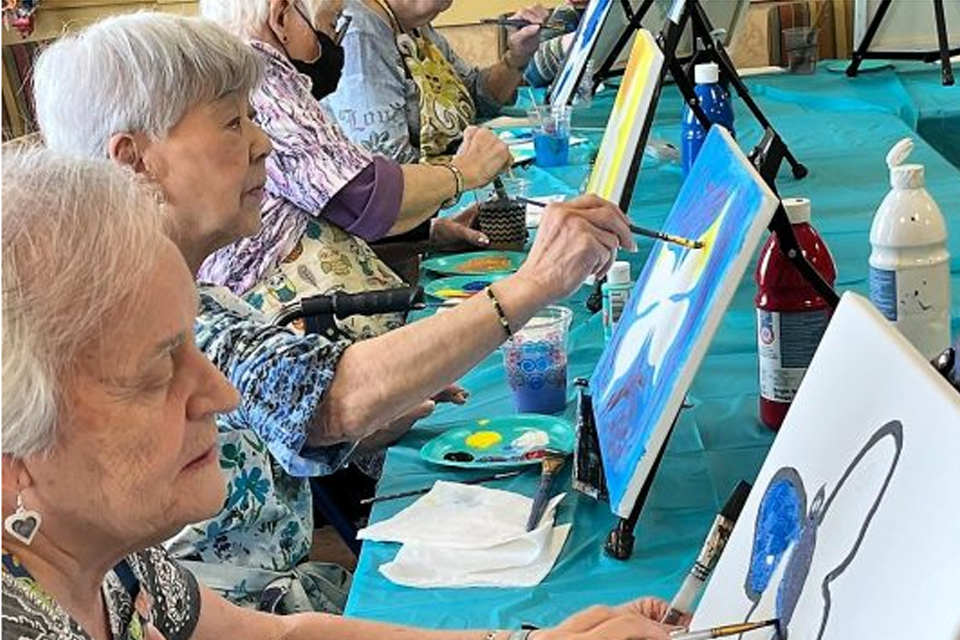 هنر در سالمندی: راز پیوند خلاقیت و طول عمر از نگاه علم