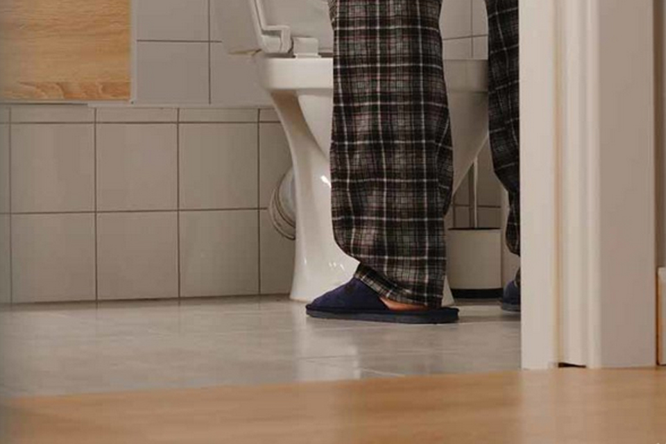 15 نکته ساده برای حفظ سلامت مثانه با افزایش سن